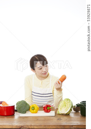Housewife cooking Housewife cooking 53929871