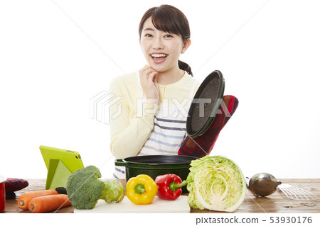 Housewife cooking Housewife cooking 53930176