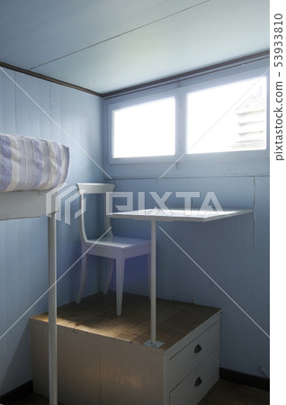 雷曼湖上的小房子 雷曼湖上的小房子 53933810