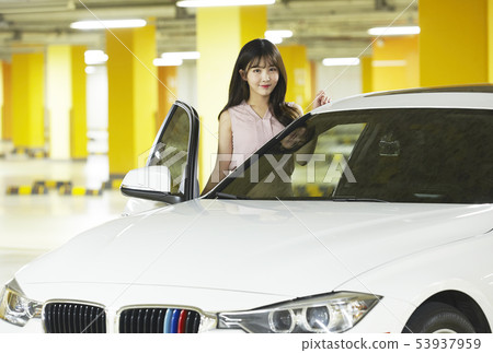 Car, parking lot, underground parking lot, business woman Car, parking lot, underground parking lot, business woman 53937959