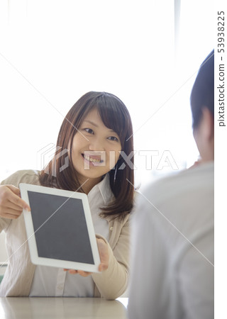 接待處的女人 53938225
