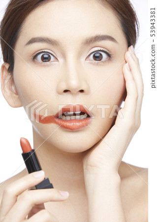 Women beauty Women beauty 53943381