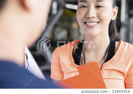 女運動服的工作人員 53945919