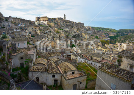 A famous cave-dwelling house known as Ma Tani Kawaya. A famous cave-dwelling house known as Ma Tani Kawaya. 53947115