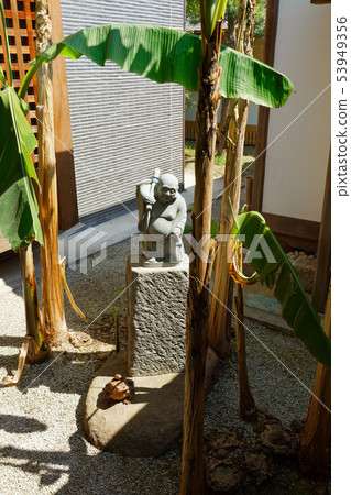 Kenninji Stone Statue Garden 53949356