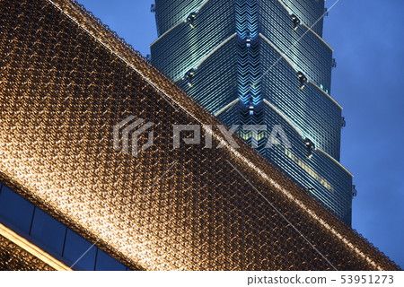 Taipei Xinyi District Taipei Xinyi District 53951273