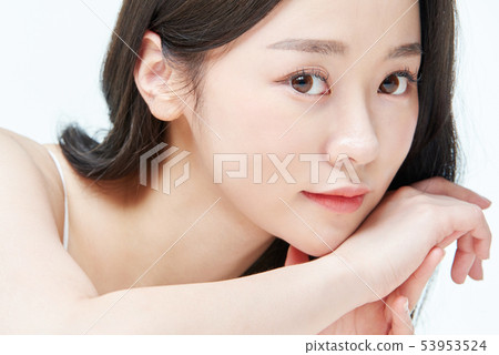 Women beauty 53953524