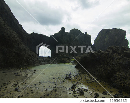 蘭花島，情人洞，岩石，台灣，大東，蘭嶼湧，天空，海水 53956285