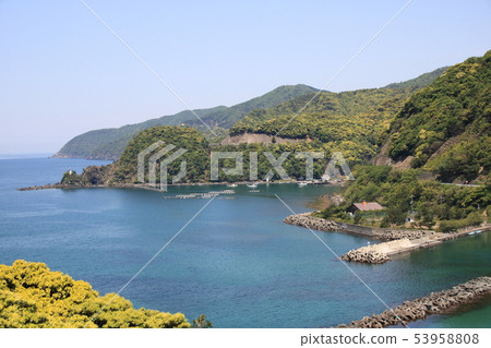 The beautiful view of the Sea of Japan and Wakasa Bay (Yashiro Bay) is viewed from Tadasu, Obama City, Fukui Prefecture. (Yashiro Bay is a bay of Wakasa Bay) The beautiful view of the Sea of Japan and Wakasa Bay (Yashiro Bay) is viewed from Tadasu, Obama City, Fukui Prefecture. (Yashiro Bay is a bay of Wakasa Bay) 53958808