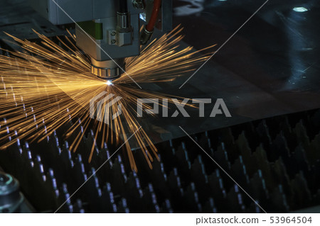 The fiber laser cutting machine . 53964504