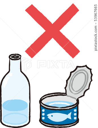 水倒在空瓶子和空罐子裡 53967665