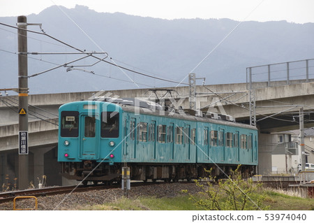 The 105 series train for Wakayama line and Sakurai line The 105 series train for Wakayama line and Sakurai line 53974040
