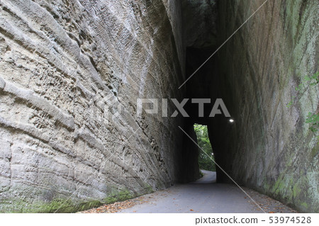 大阪大坂的通道隧道(舊城山通道) 大阪大坂的通道隧道(舊城山通道) 53974528