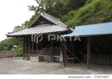 At Tonsaka Saka Daishido 53974897