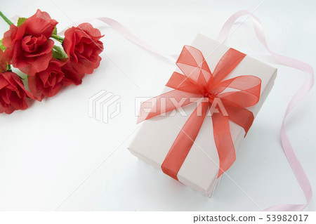 Present simple image 53982017