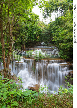Huai Mae Khamin Waterfall tier 4, Khuean 53982682