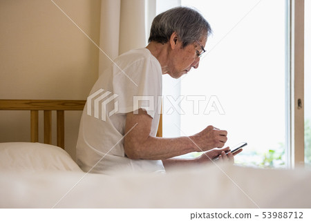 高級臥室智能手機 高級臥室智能手機 53988712