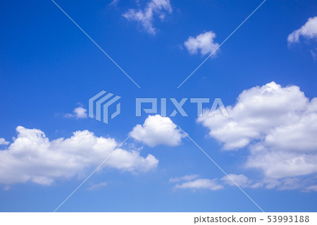  藍天和雲彩 53993188