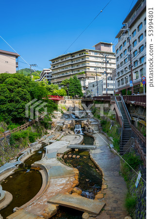 新鮮的綠色華宇溫泉 新鮮的綠色華宇溫泉 53994801