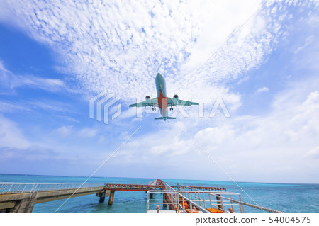 [Miyakojima] Airplane Shimojishima Airport 17-end 54004575