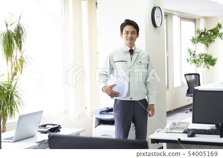 一個年輕的商人 一個年輕的商人 54005169