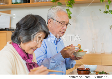 Senior, couple, meal, dining table Senior, couple, meal, dining table 54005349