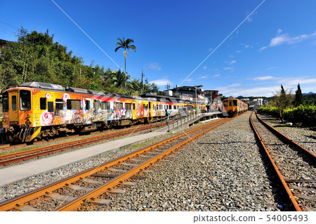 火車鐵道旅行-平溪區十分車站 火車鐵道旅行-平溪區十分車站 54005493