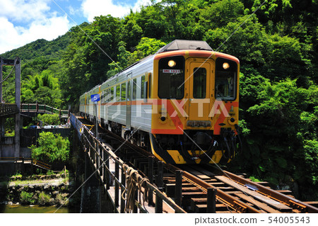 Railway train transportation and bridge Railway train transportation and bridge 54005543