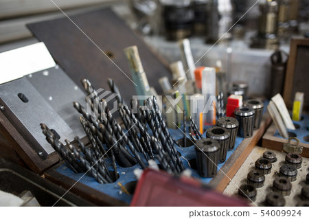 Cutting tools 54009924