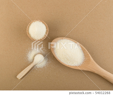 Dry gelatine powder and granules used as a gelling Dry gelatine powder and granules used as a gelling 54012268