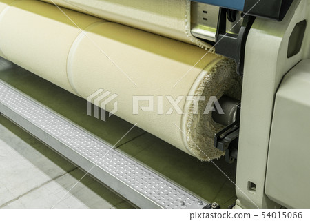 modern automatic spinning machine 54015066