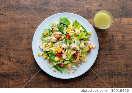 Caesar salad  54016426