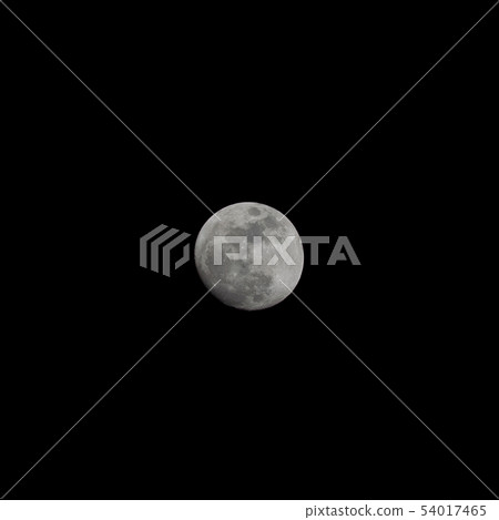 The moon on 24 Nov 2015 18:51 54017465