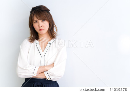 一個憤怒的女人 一個憤怒的女人 54019278