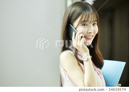 Company, office, office, building, corridor, office worker, business woman Company, office, office, building, corridor, office worker, business woman 54019574