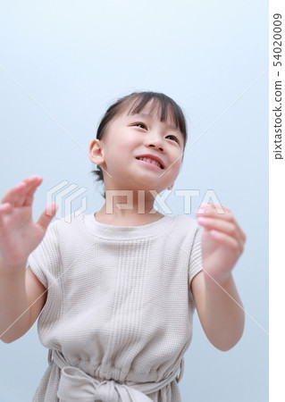 休閒（夏裝春裝女童日系兒童3歲時尚人像馬尾辮） 54020009