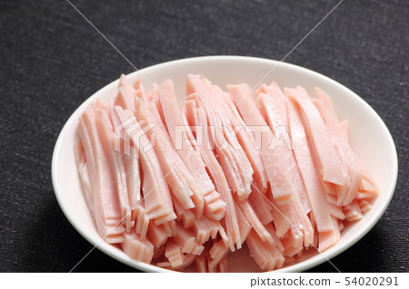 切碎的火腿。 切碎的火腿。 54020291