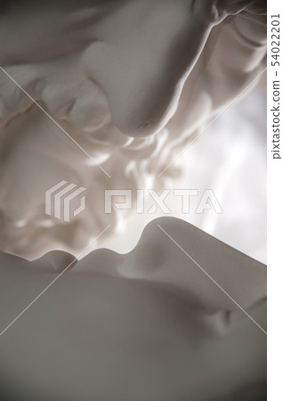 Antique statues of woman and man heads close up. Concept of style, vintage, love. 54022201