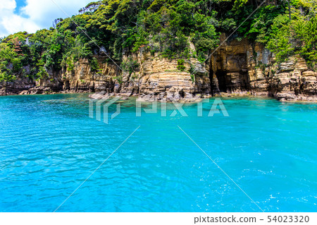 Ashinoshima cruising (palace of the sea) [Sanuki City, Nagasaki Prefecture] 54023320