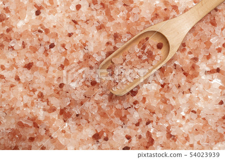 Himalayan pink salt 54023939