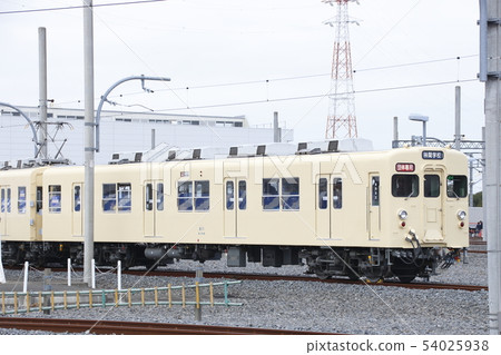 Tobu 8000 series 8111 formation used for rest vehicle Tobu 8000 series 8111 formation used for rest vehicle 54025938