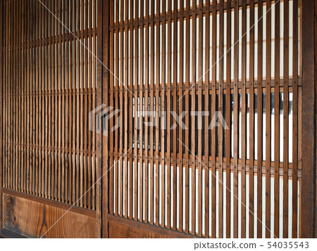 老傳統房子滾滑門 老傳統房子滾滑門 54035543