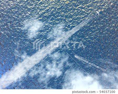 Sparkling landscape of contrails, wakes and sea 1-Overview CG-13 54037100