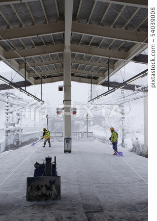 Gala Yuzawa Station Home的除雪工作 Gala Yuzawa Station Home的除雪工作 54039008
