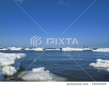 Drift ice Drift ice 54040994