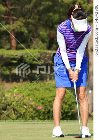 擊中拍拍圖像的女人 擊中拍拍圖像的女人 54042906