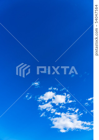 During the rainy season, blue sky and white clouds 54047564
