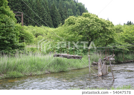 破壞的吊橋 破壞的吊橋 54047578