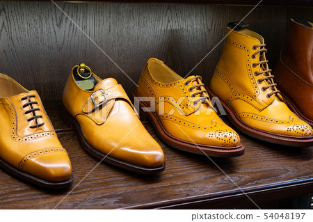 men footwear boutique store 54048197