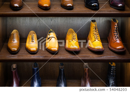 men footwear boutique store 54048203